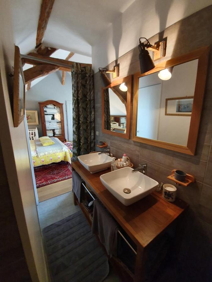 Les Glycines Bed & Breakfast Ury Ngoại thất bức ảnh