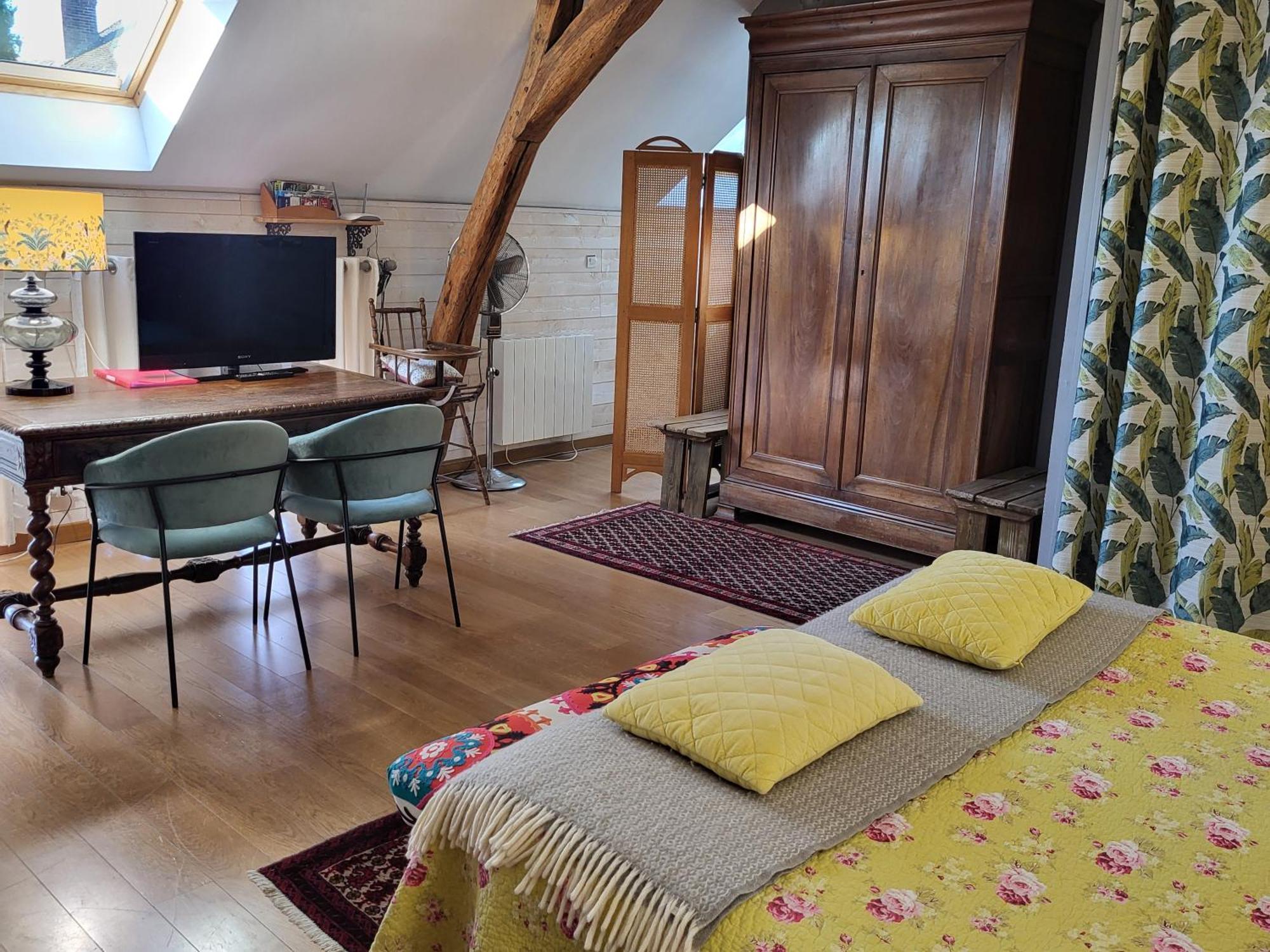 Les Glycines Bed & Breakfast Ury Ngoại thất bức ảnh